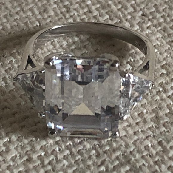 Sterling Silver 925 Cubic Zirconia Size 7 - Picture 8 of 8